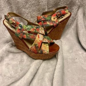 GUC G by guess wedges